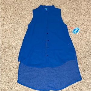 L’Amour Sleeveless Button Shirt